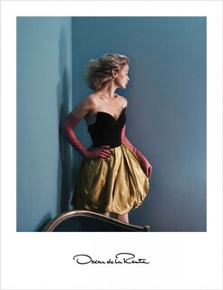 Супермодель Каролин Мерфи (Carolyn Murphy) снялась в рекламной кампании осенне-зимней коллекции 2015 Oscar de la Renta