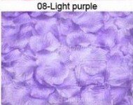 Светло-фиолетовые искусственные лепестки